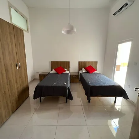 Full For 5 People Apartment *